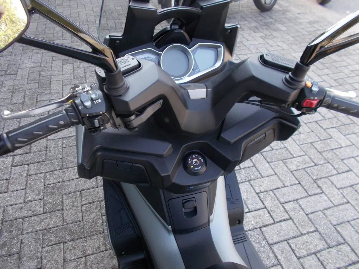 Kymco Xciting 400i S TCS (2021 - 24) (4)
