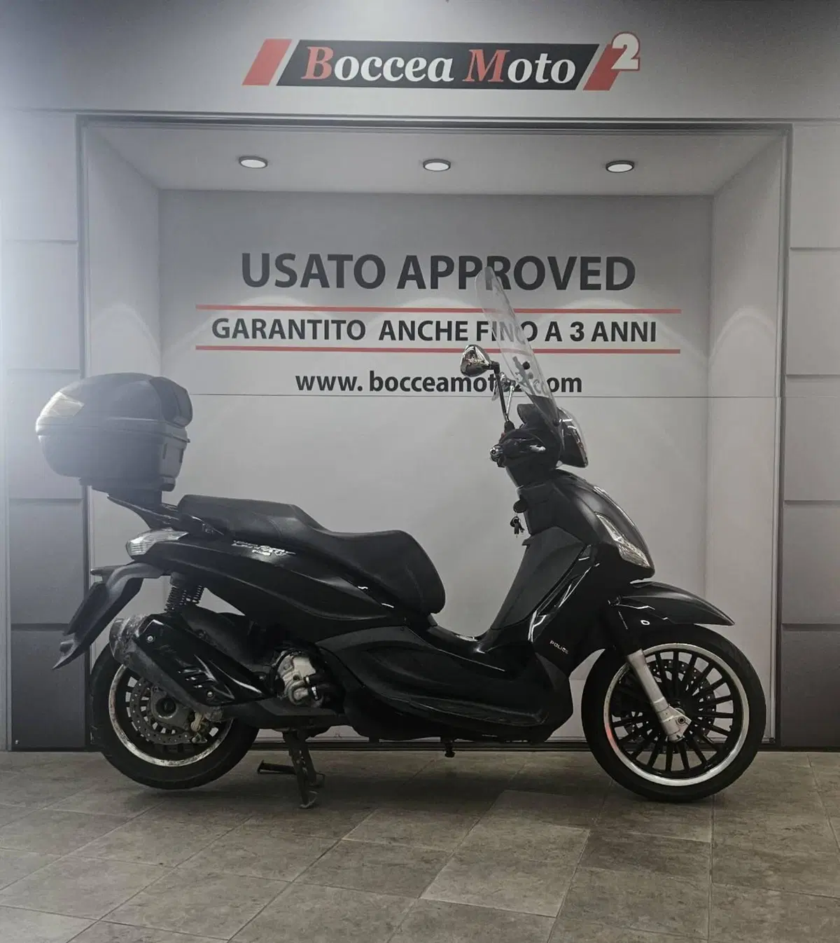 Piaggio Beverly 300 i.e. Police ABS-ASR (2017 - 20) (4)