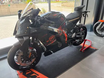 KTM 990 RC R (2026) nuova