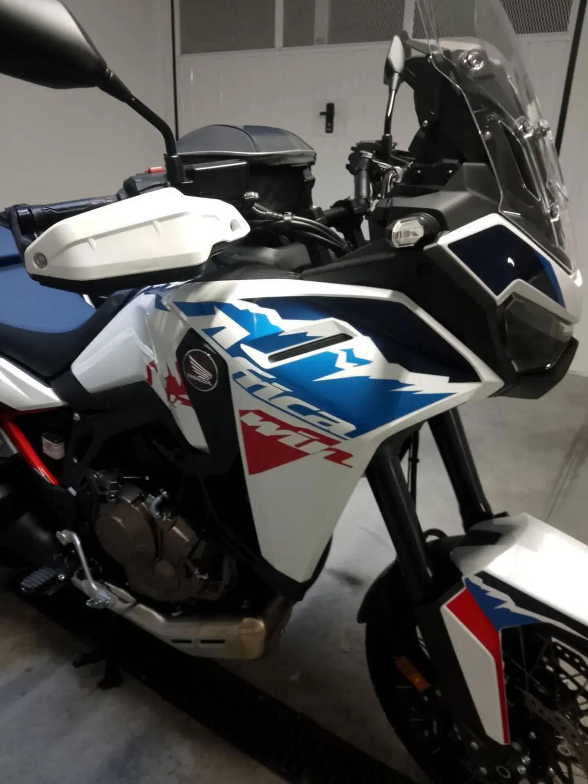 Honda Africa Twin CRF 1100L (2024 - 26)