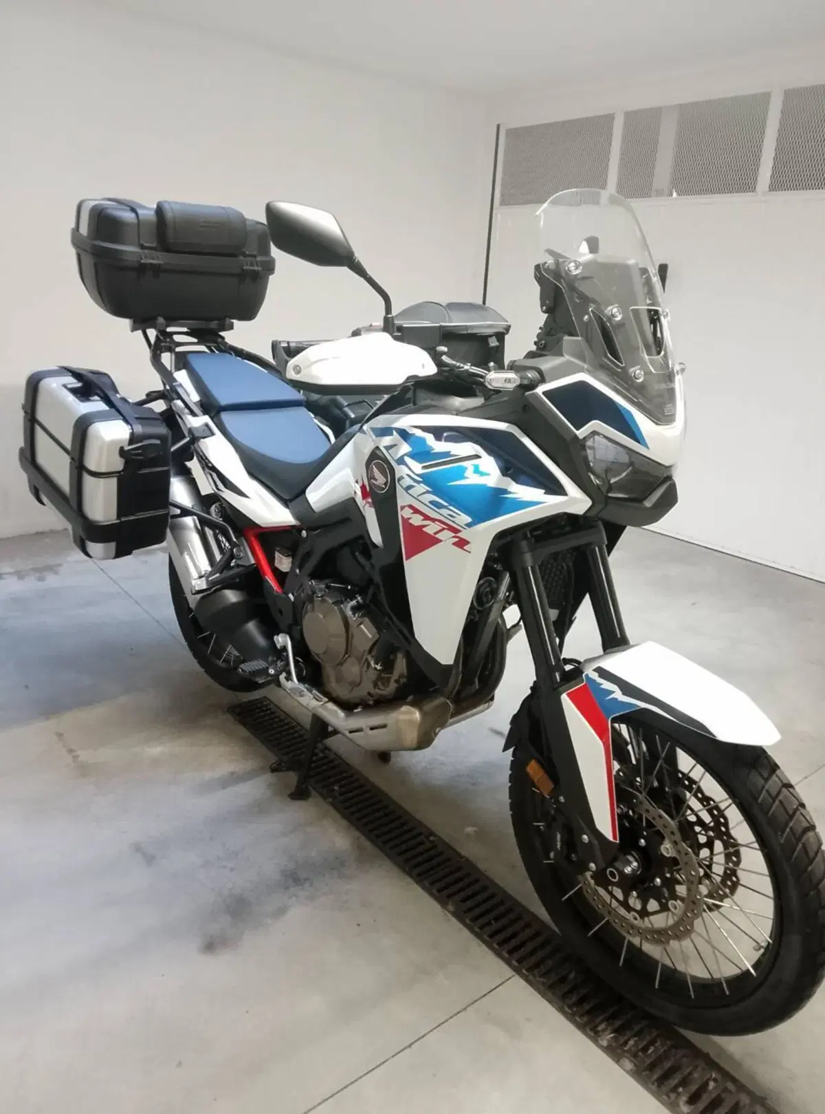 Honda Africa Twin CRF 1100L (2024 - 26) (4)