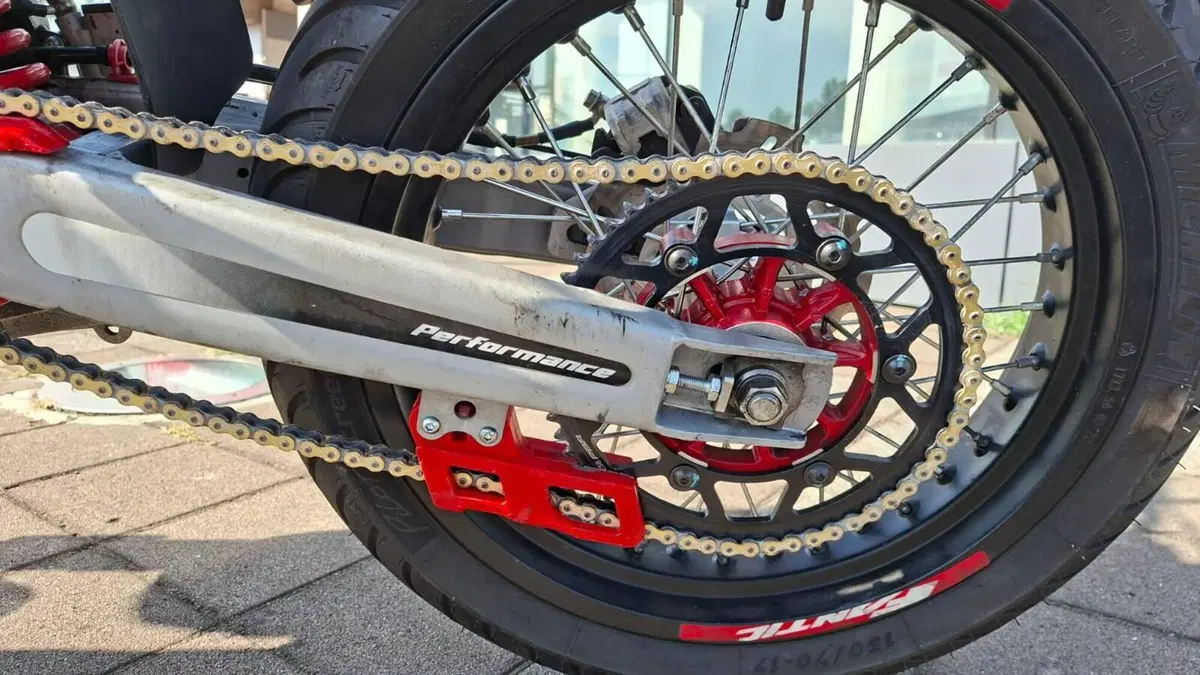 Fantic Motor Motard 50 Performance 2t (2020) (5)