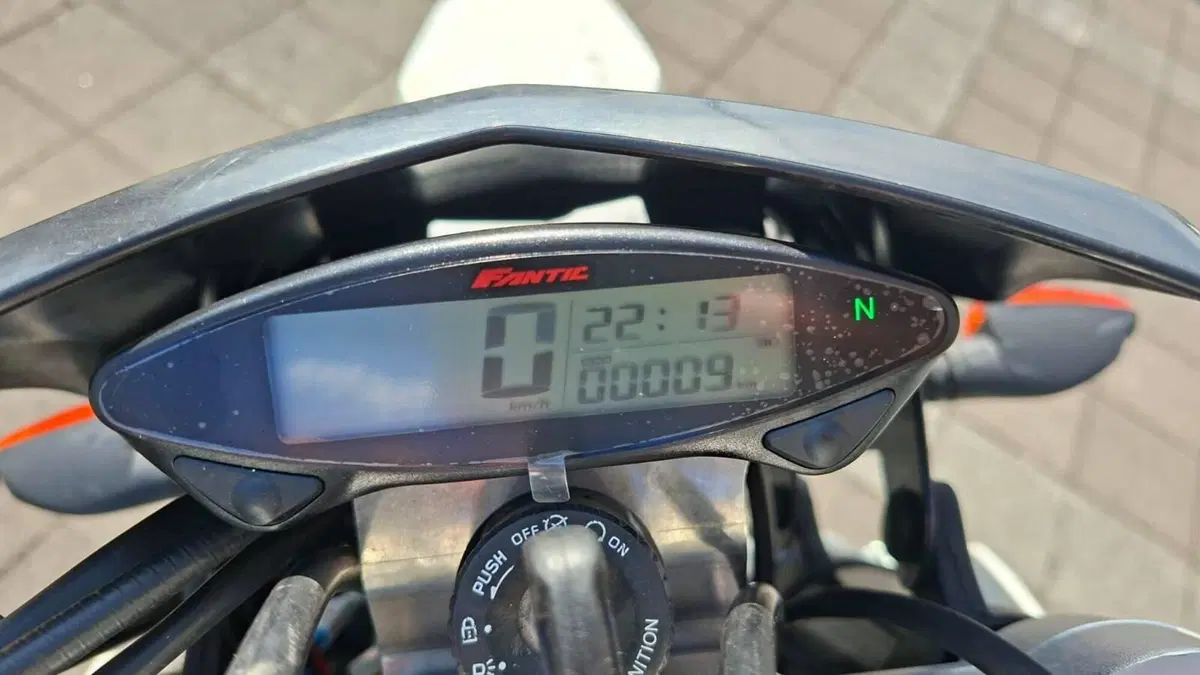 Fantic Motor Motard 50 Performance 2t (2020) (8)