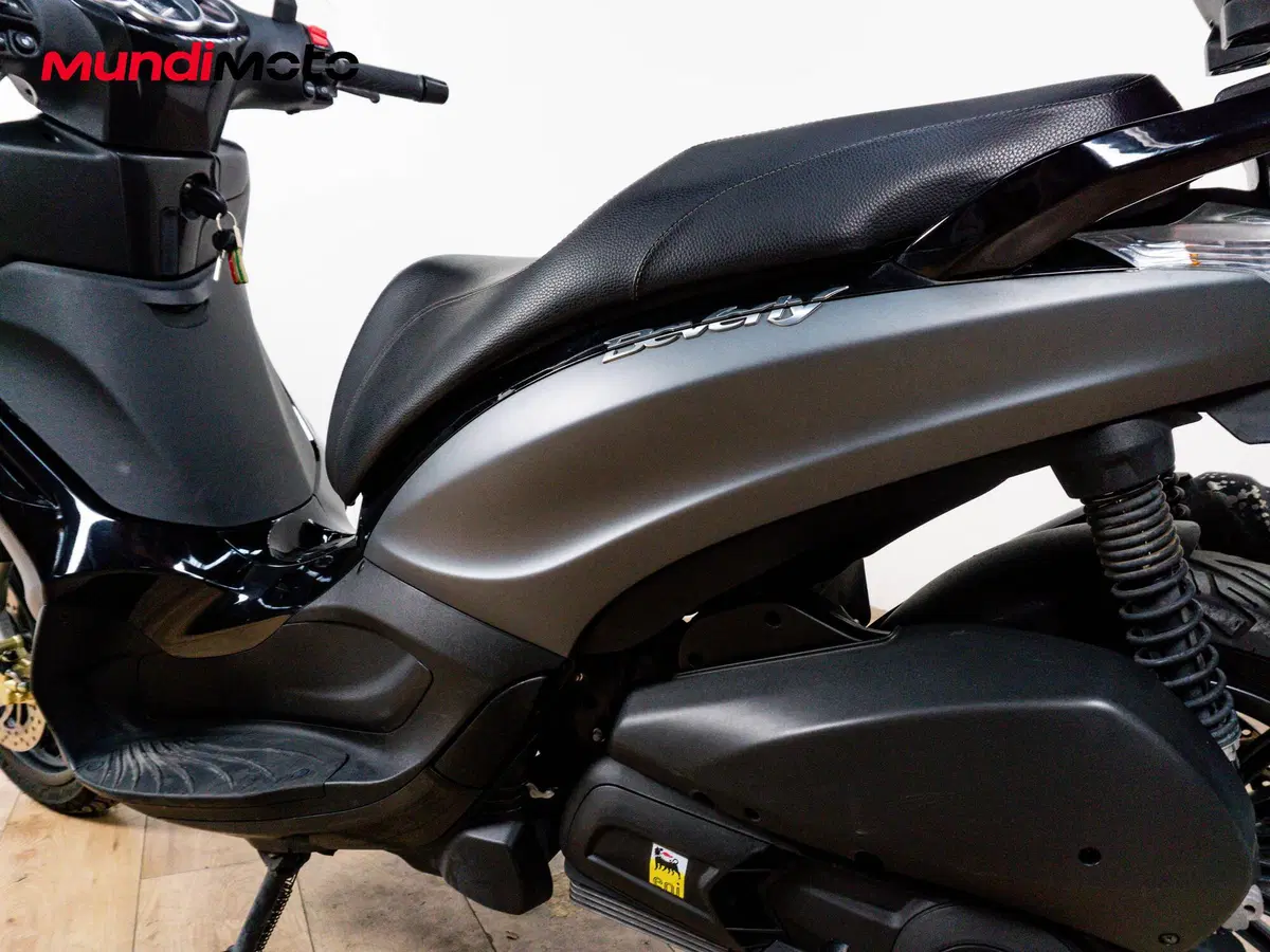 Piaggio Beverly 350 SportTouring ie (2011 - 15) (8)