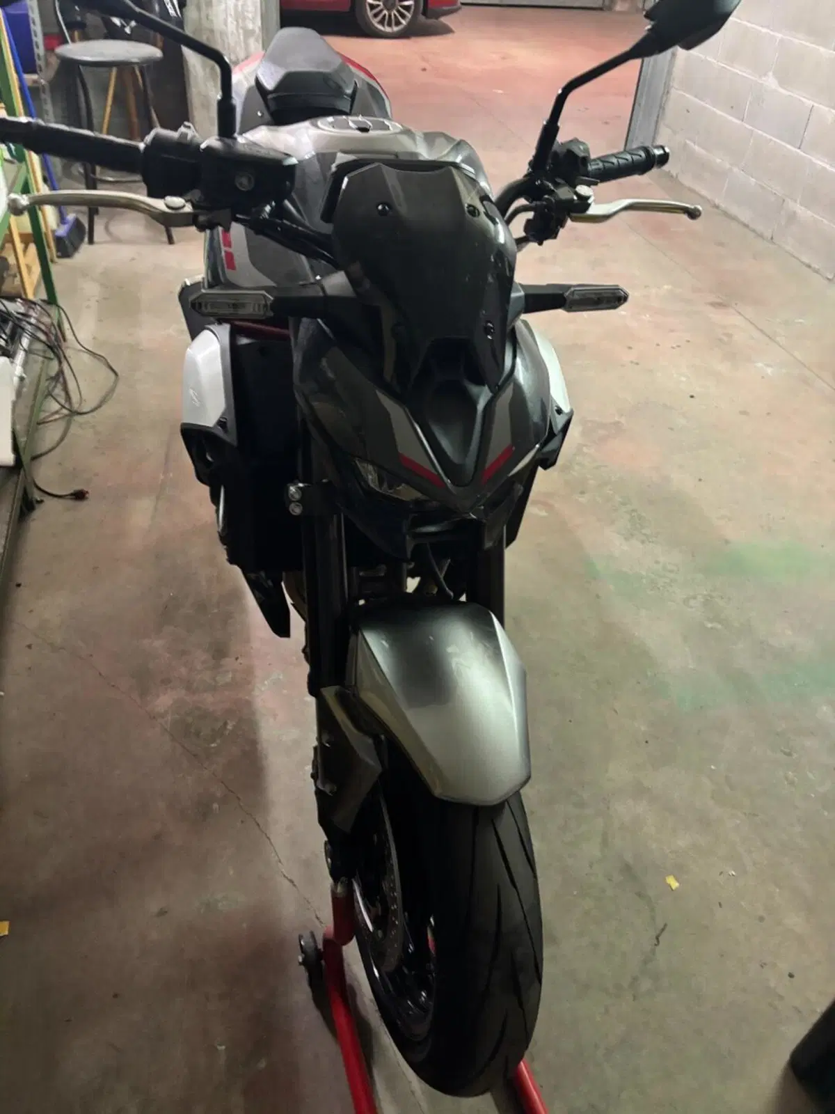 Kawasaki Z 900 A2 (2025 - 26) (2)