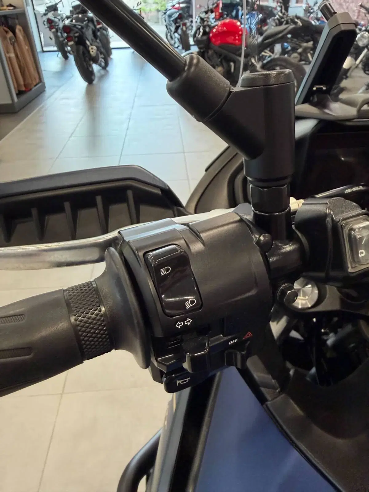 Yamaha Tracer 7 GT (2021 - 24) (9)