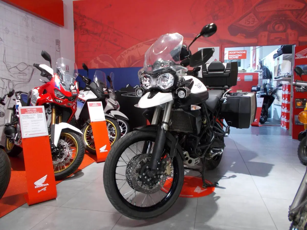 Triumph Tiger 800 XC (2011 - 12) (6)