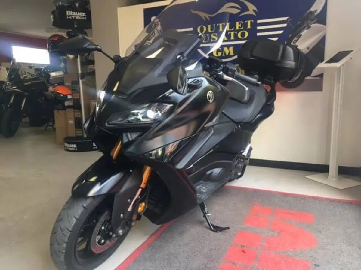 Yamaha T-Max 560 Tech Max (2022 - 24)
