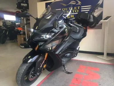 Yamaha T-Max 560 Tech Max (2022 - 24) usata