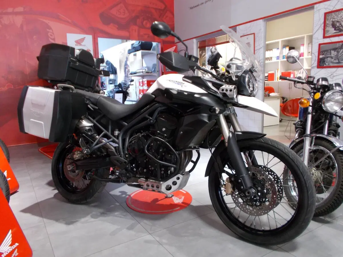 Triumph Tiger 800 XC (2011 - 12) (10)