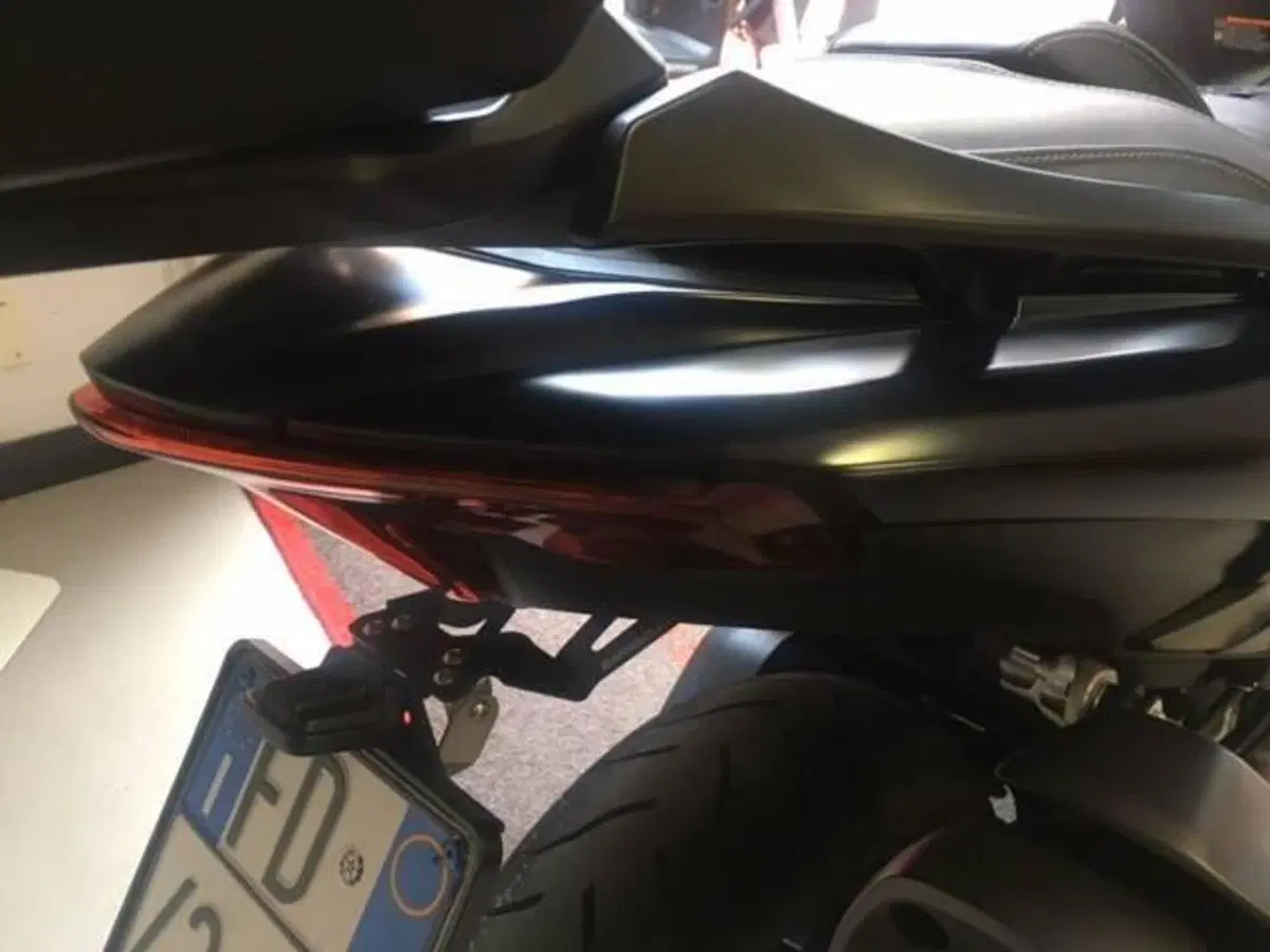 Yamaha T-Max 560 Tech Max (2022 - 24) (7)