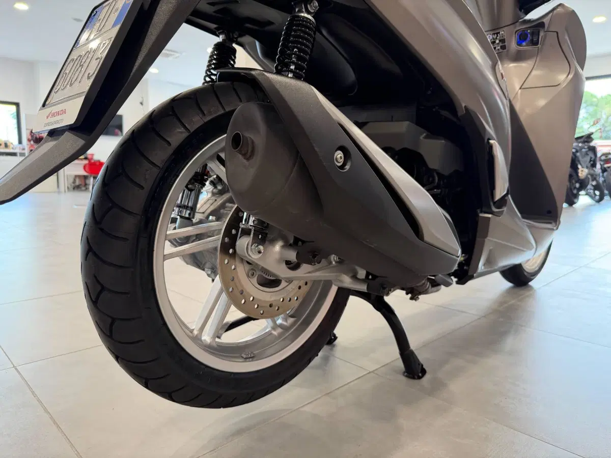 Honda SH 350 (2021 - 24) (15)