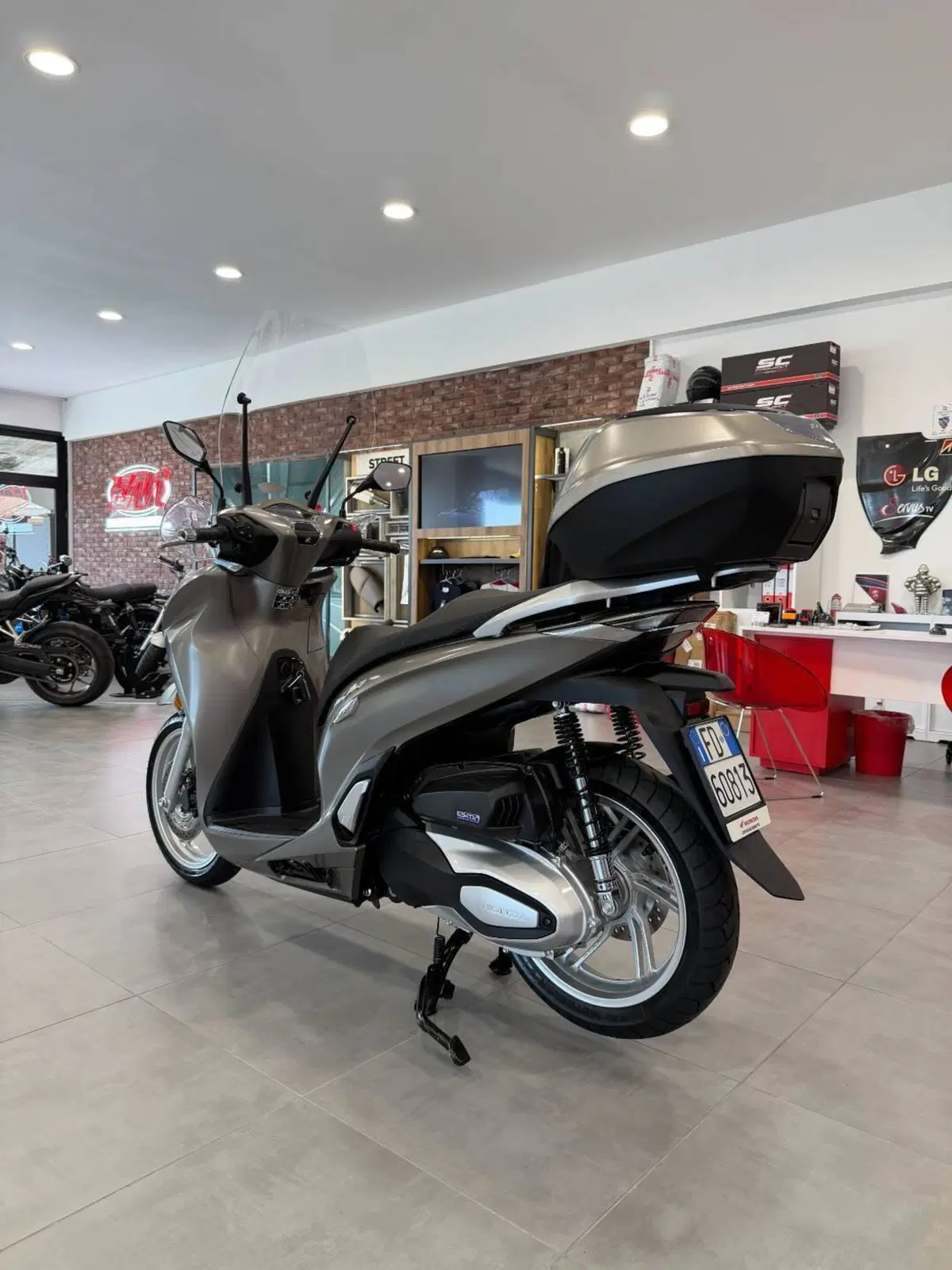 Honda SH 350 (2021 - 24) (4)