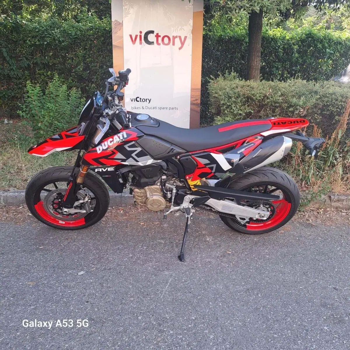 Ducati Hypermotard 698 Mono RVE (2024 - 26) (2)