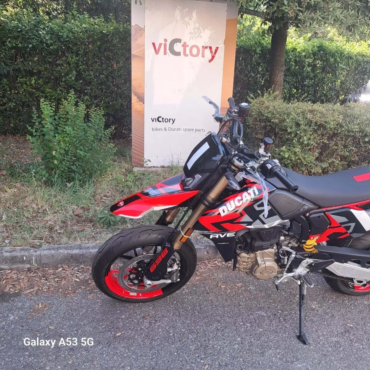 Ducati Hypermotard 698 Mono RVE (2024 - 26) (4)