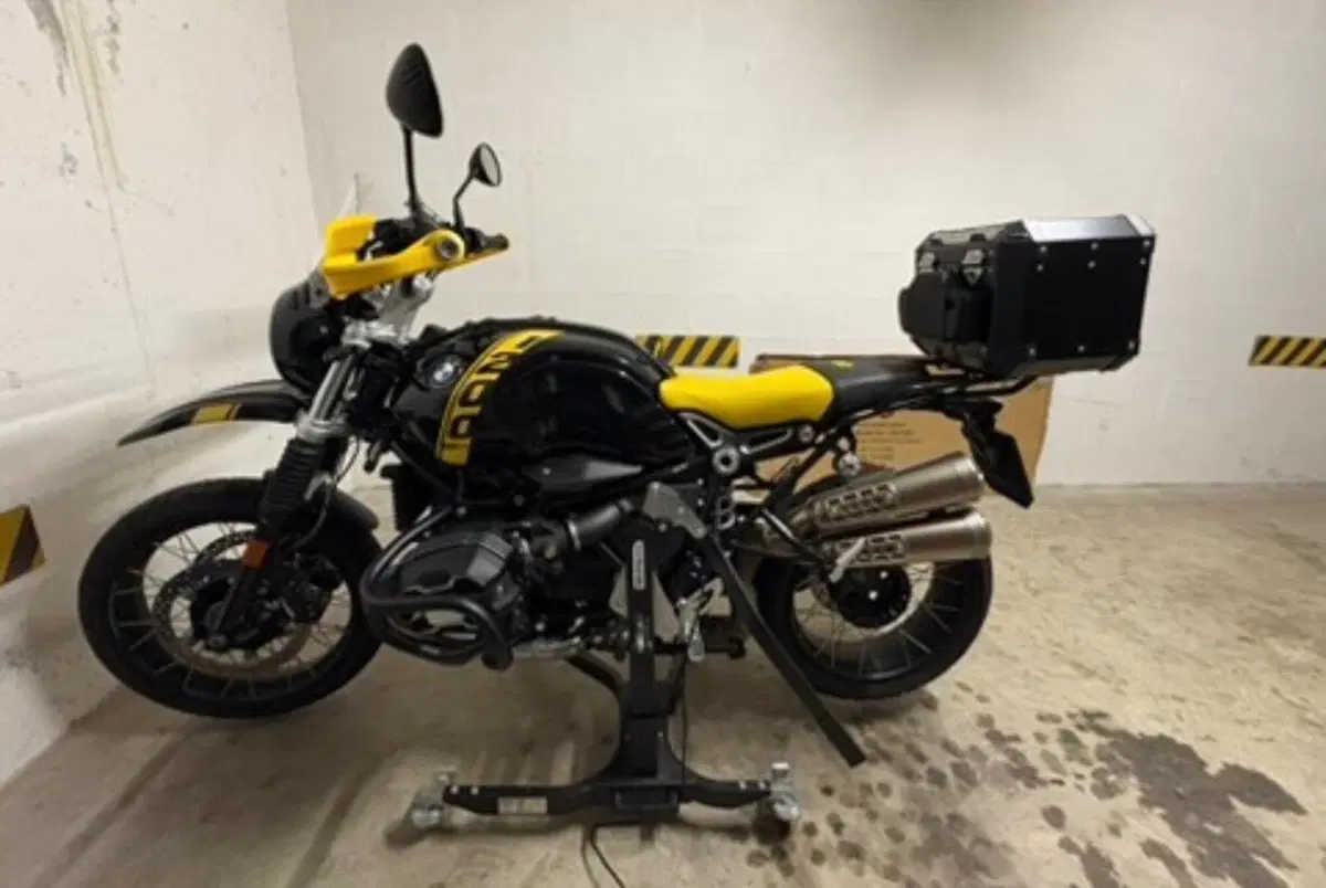 Bmw R nineT Urban GS 1200 - Edition 40 Years GS (2021) (7)