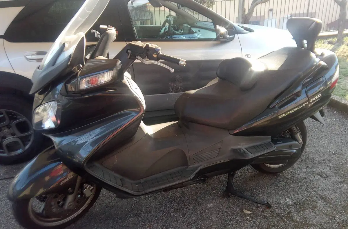 Suzuki Burgman AN 650 Executive ABS (2006 - 12) (2)