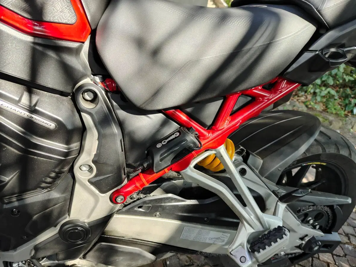 Ducati Multistrada V4 S (2021 - 24) (15)