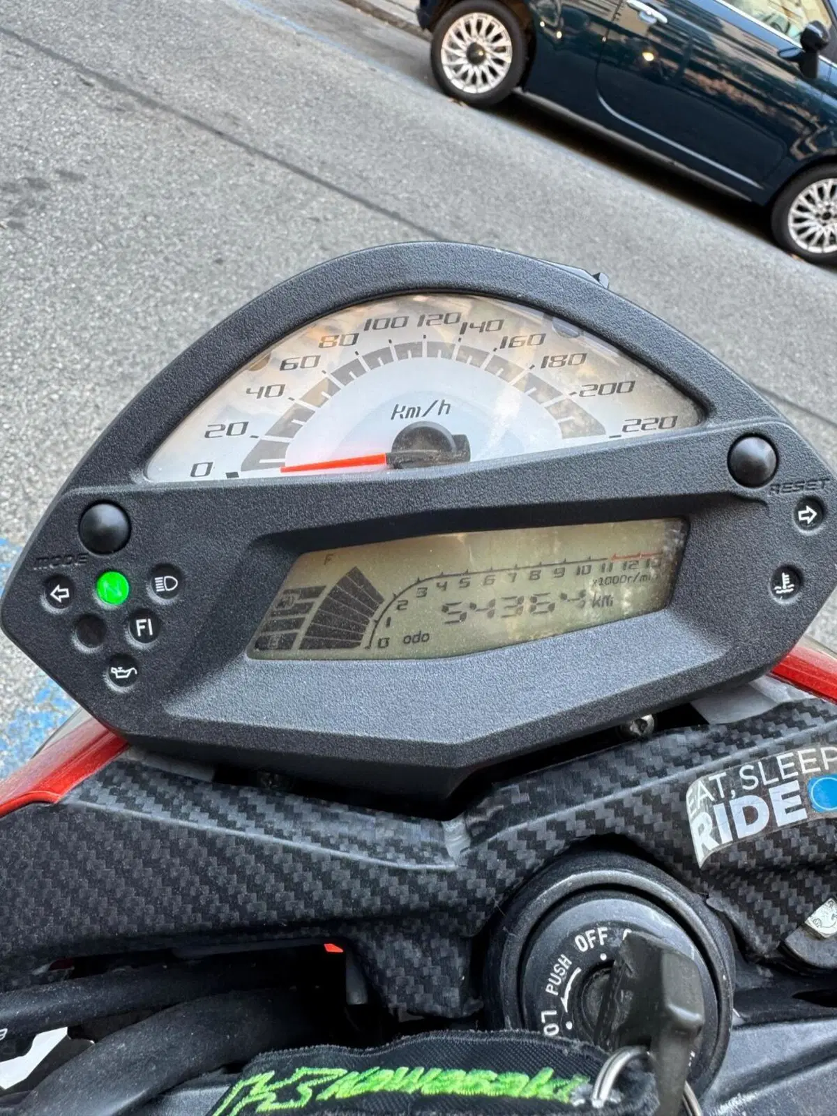 Kawasaki ER-6N (2009 - 11) (4)