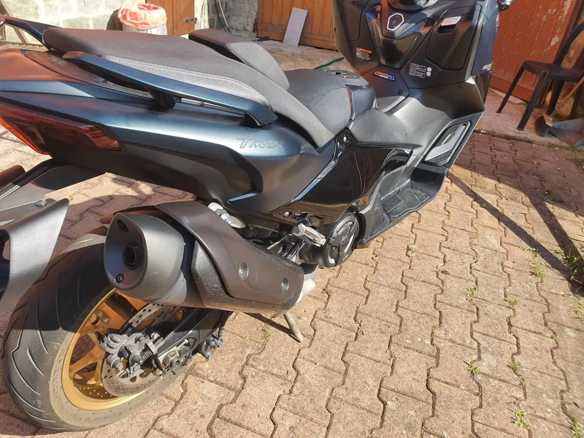 Yamaha T-Max 560 (2022 - 24) (2)