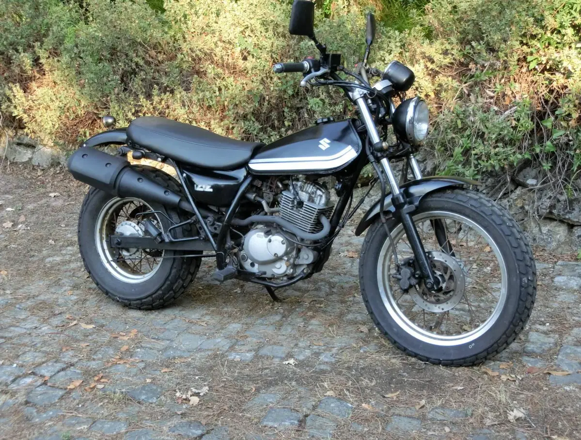 Suzuki Van Van RV 125 (2006 - 17) (3)