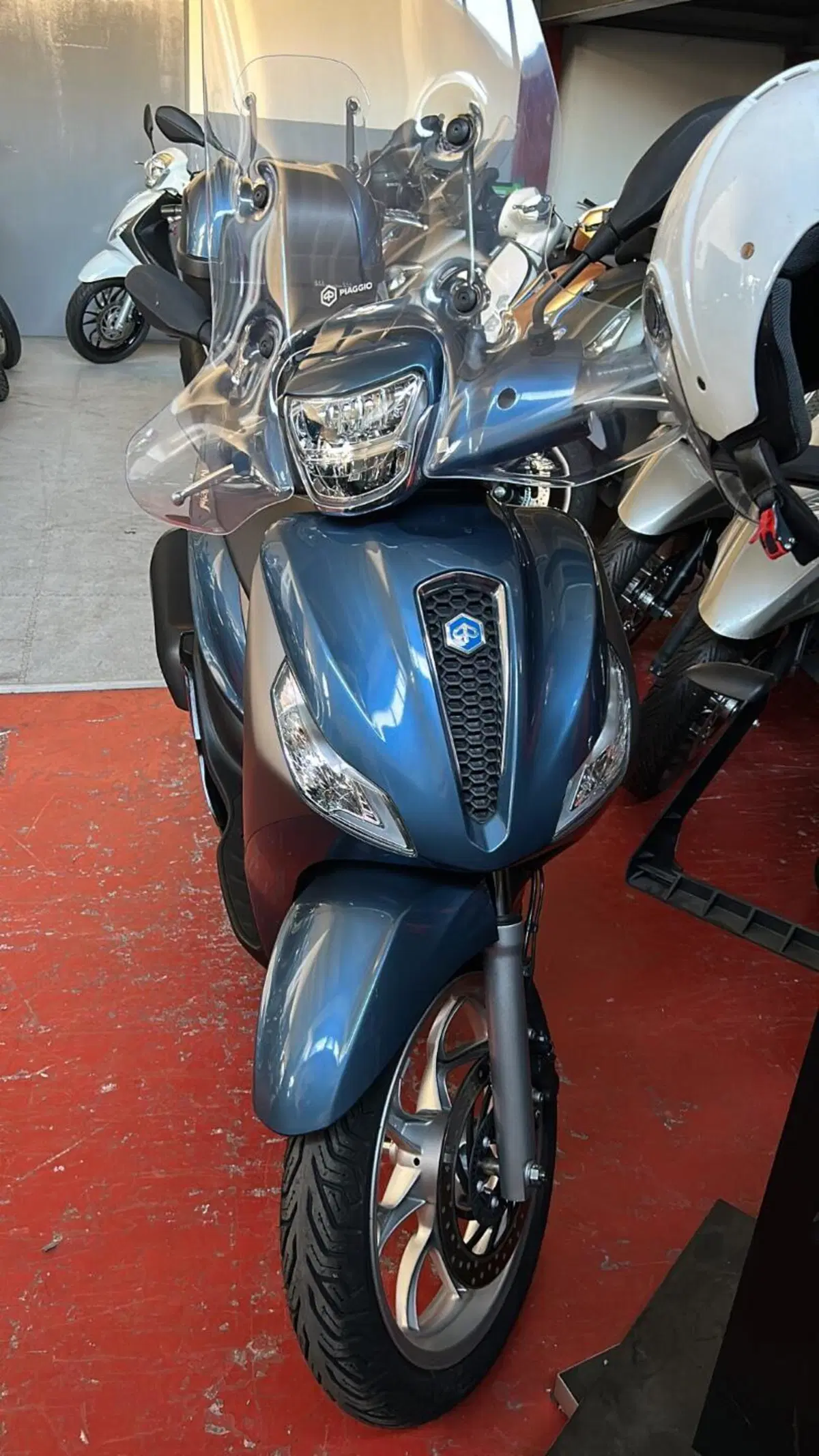 Piaggio Medley 150 S ABS (2020) (4)