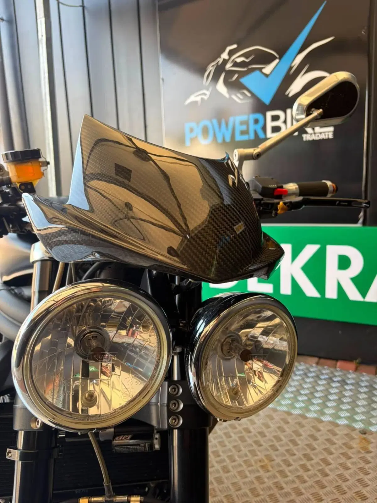 Triumph Speed Triple 1050 (2005 - 11) (16)
