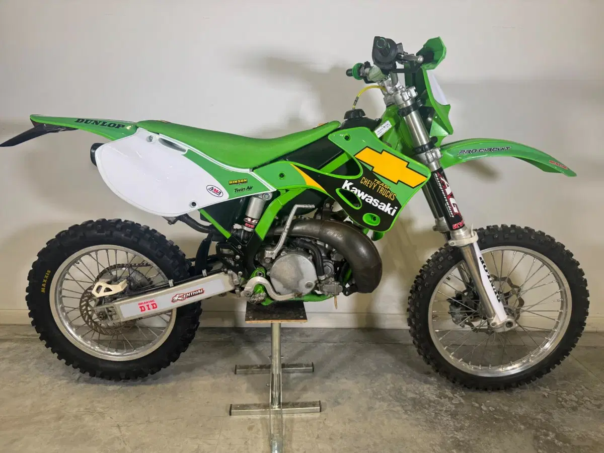 Kawasaki KXE250 (2000 - 02)