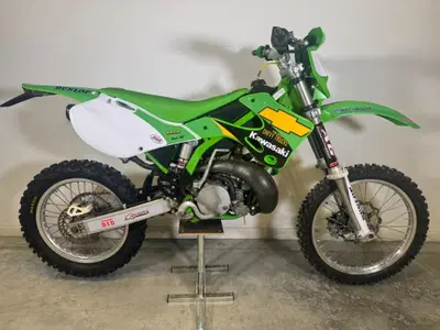Kawasaki KXE250 (2000 - 02) usata