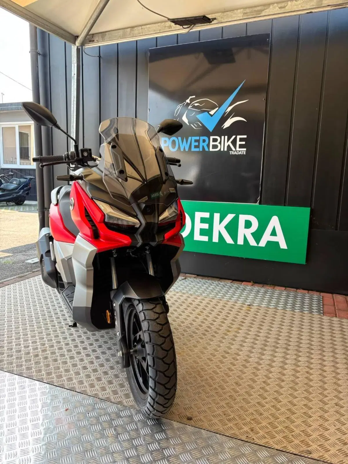 Voge Sfida SR1 ADV (2023 - 26) (2)