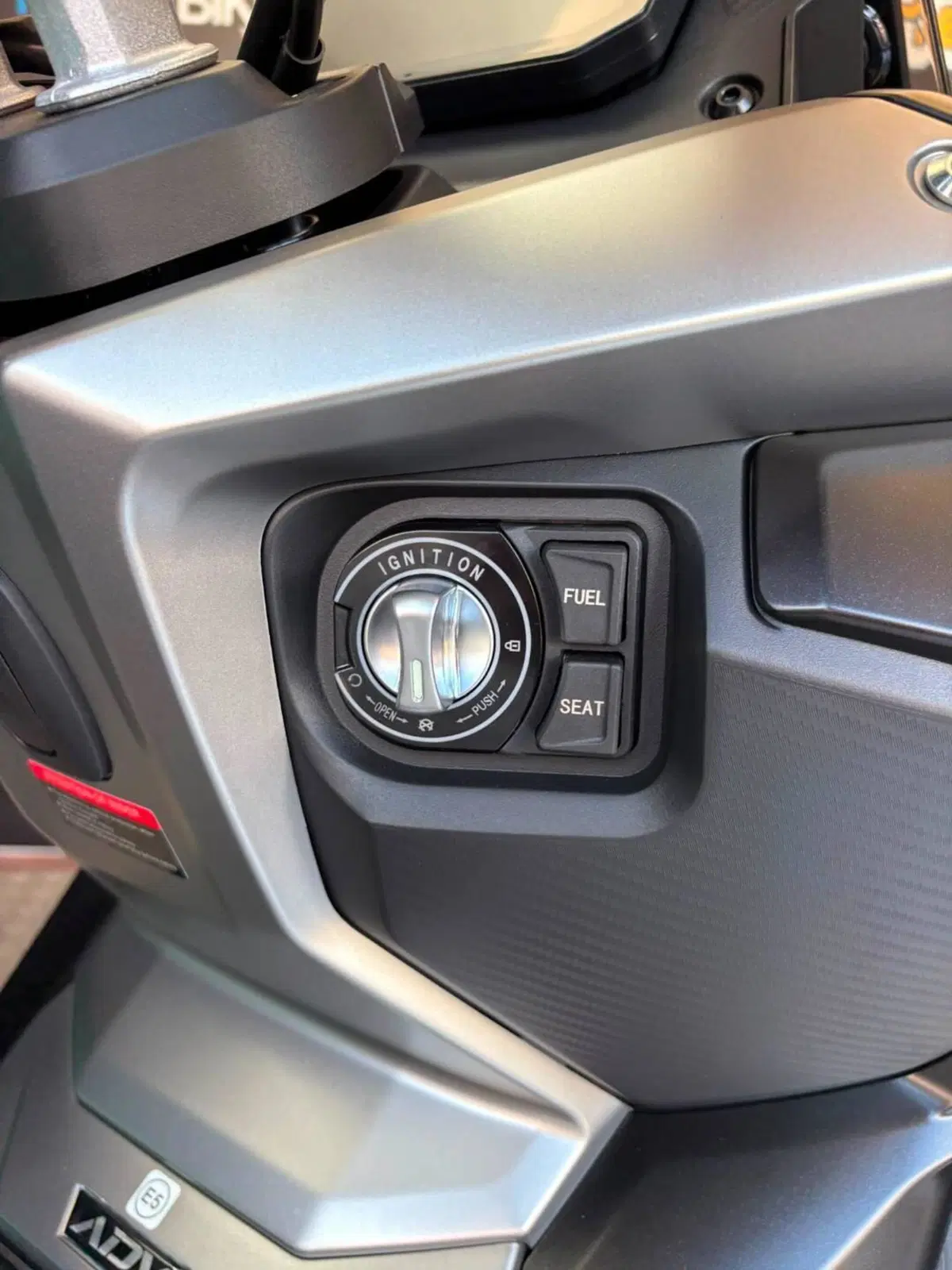 Voge Sfida SR2 ADV (2026) (14)