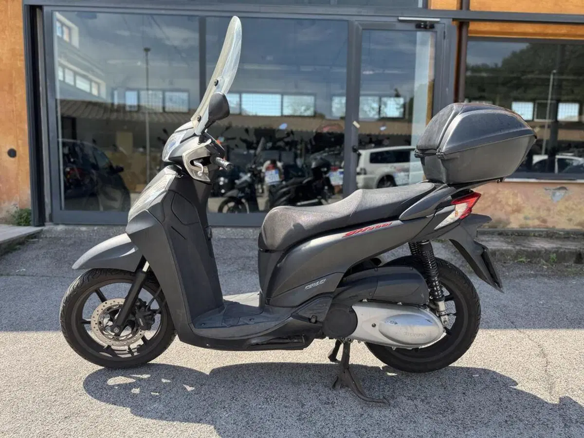 Honda SH 300 i (2006 - 10) (4)