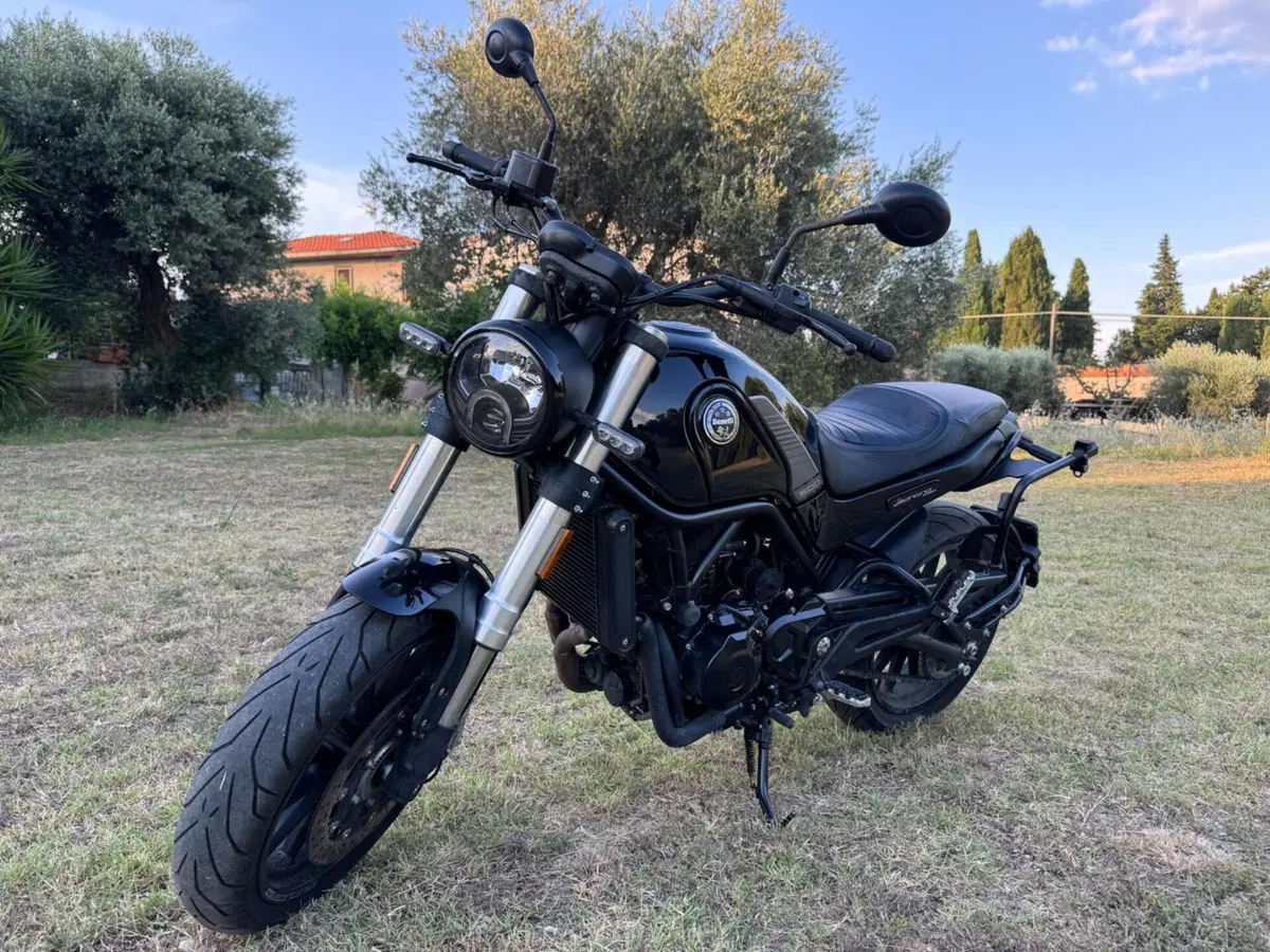 Benelli Leoncino 500 (2021 - 25)