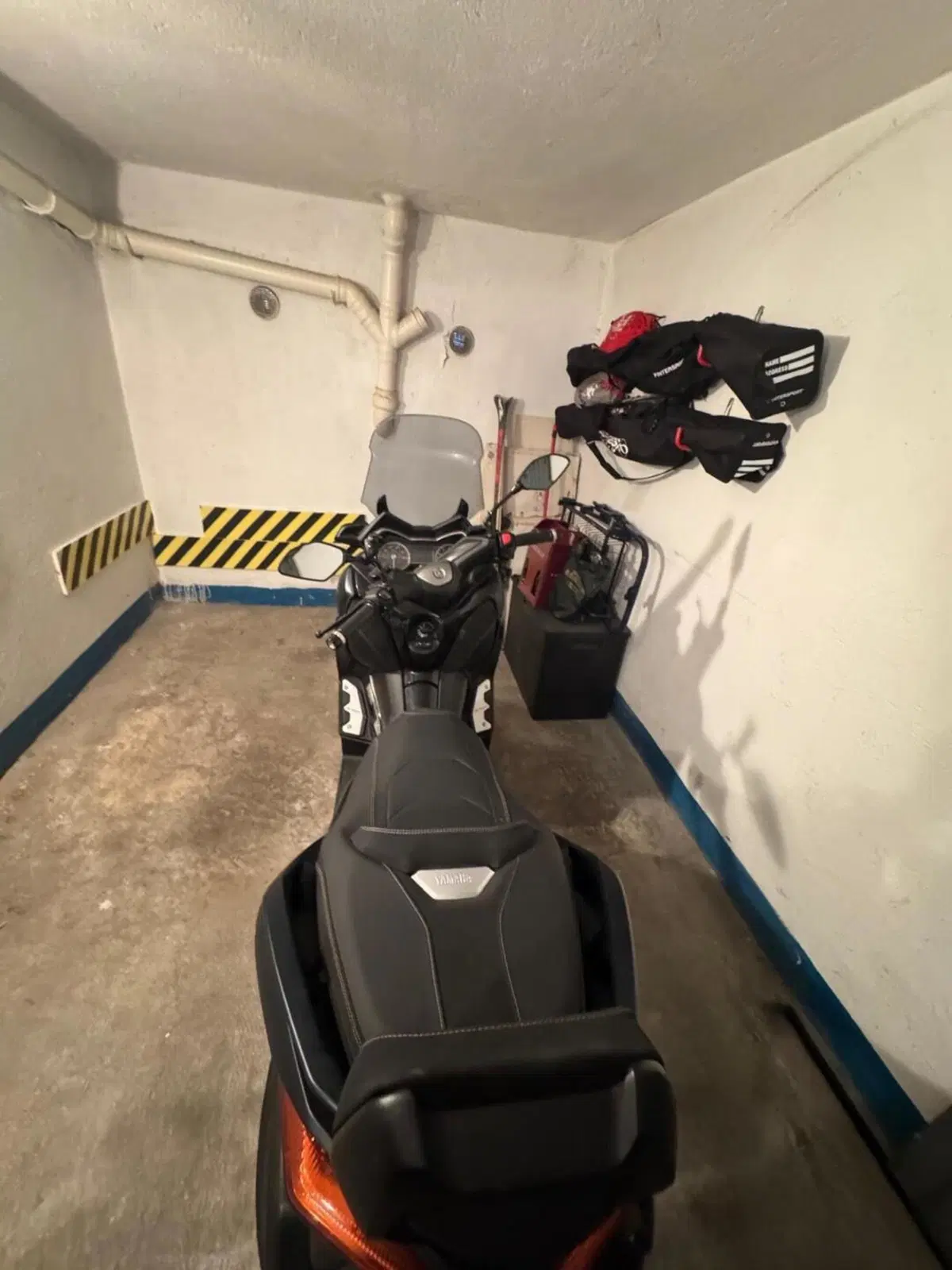 Yamaha X-Max 300 Tech Max (2021 - 24) (2)