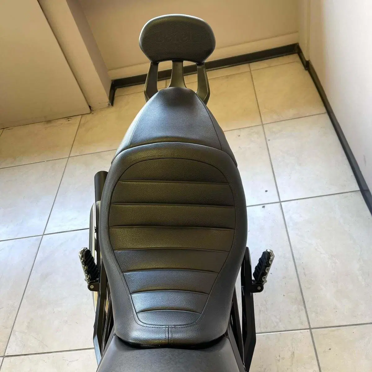 Benelli 502 C (2019 - 20) (5)