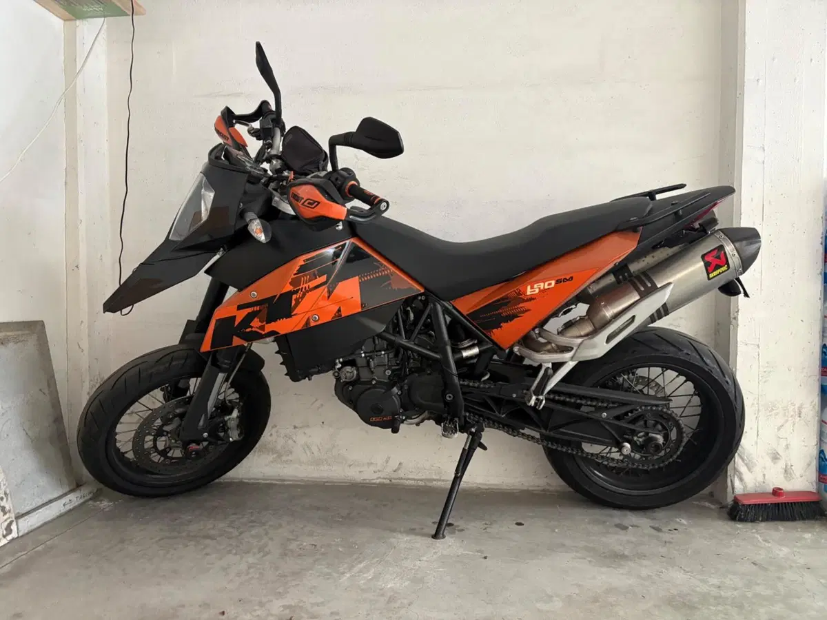 KTM 690 Supermoto (2007 - 12)