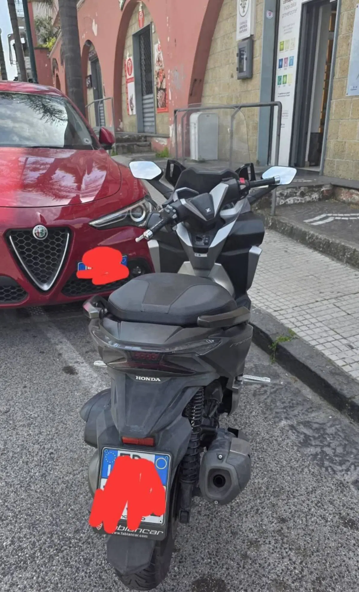 Honda Forza 300 Deluxe ABS (2018 - 20) (2)