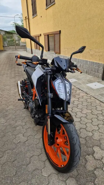 KTM 390 Duke (2021 - 23) usata