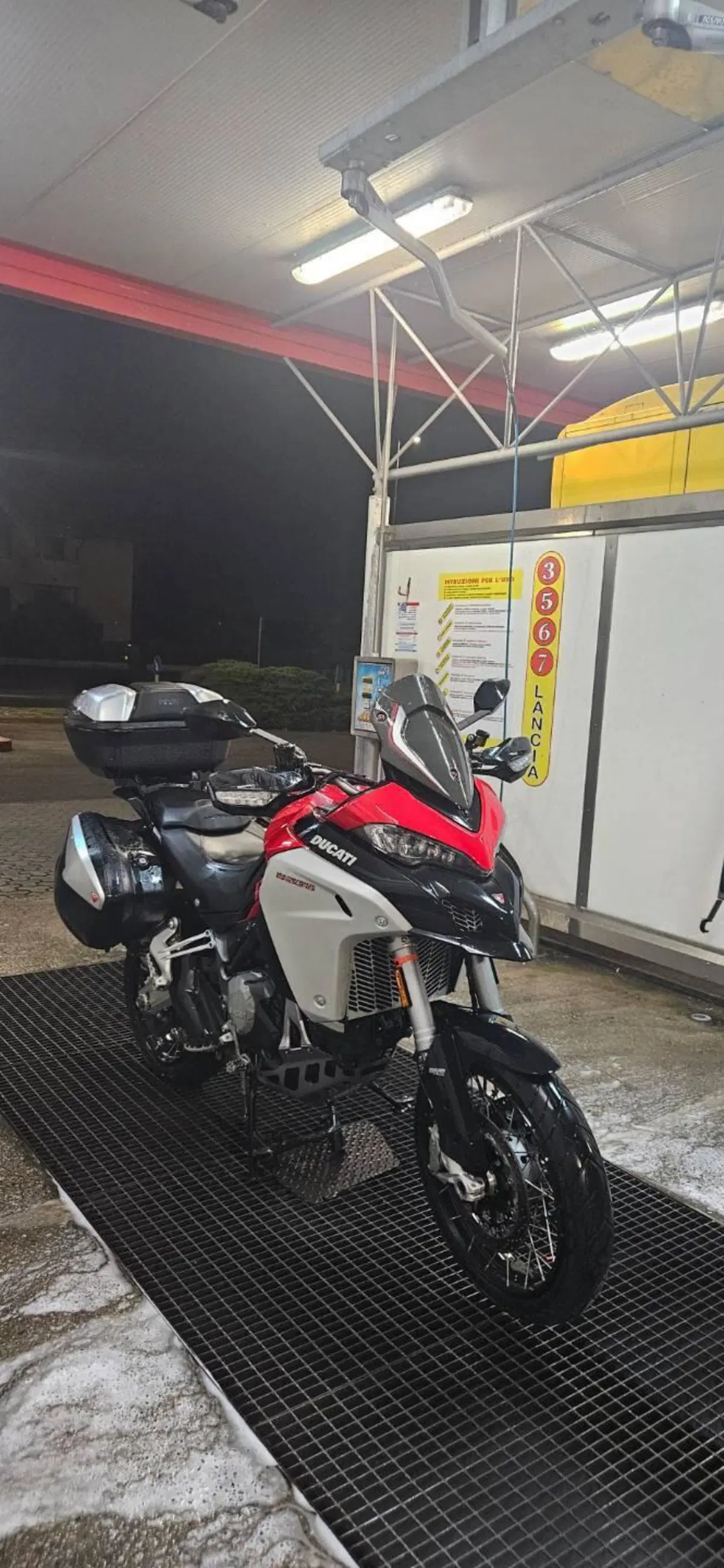 Ducati Multistrada 1260 Enduro (2019 - 21) (2)