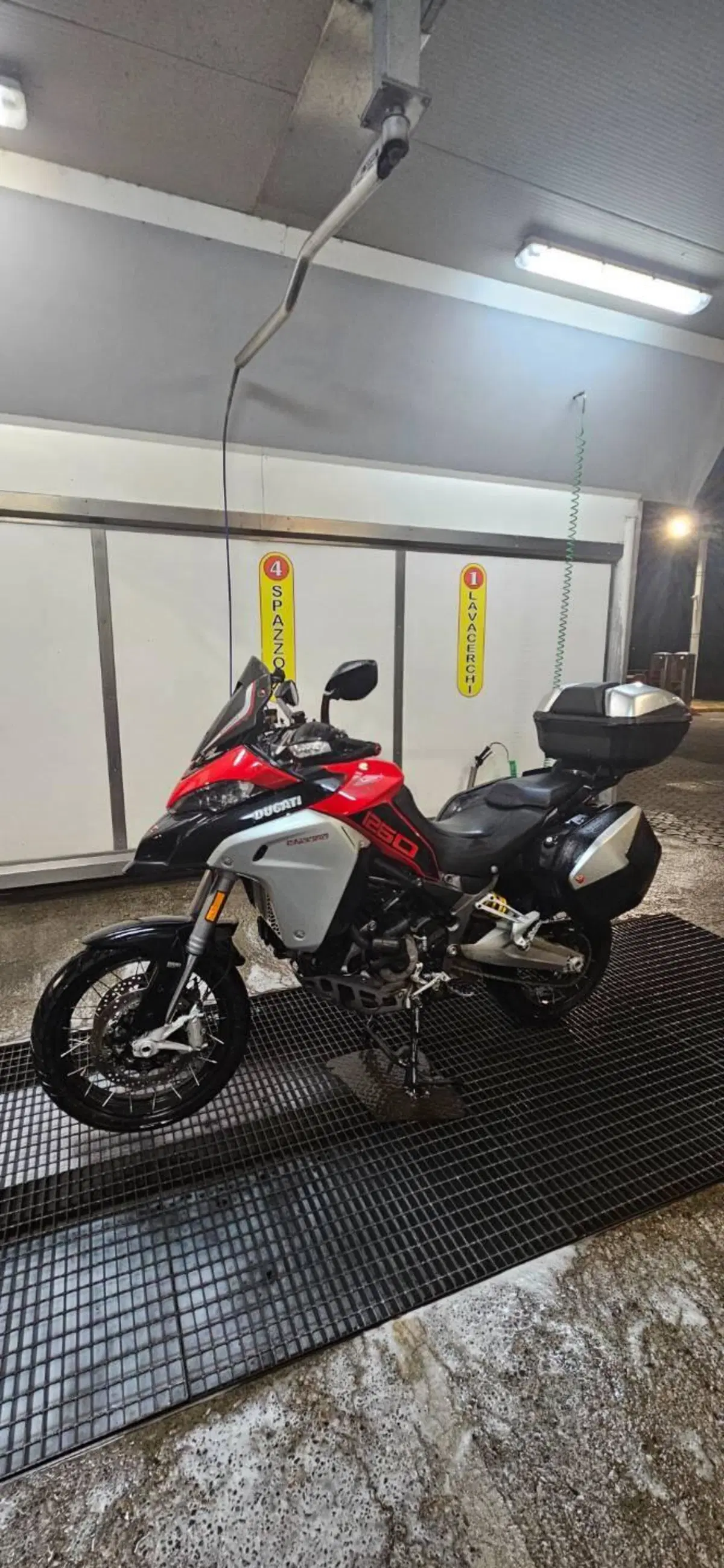 Ducati Multistrada 1260 Enduro (2019 - 21) (4)