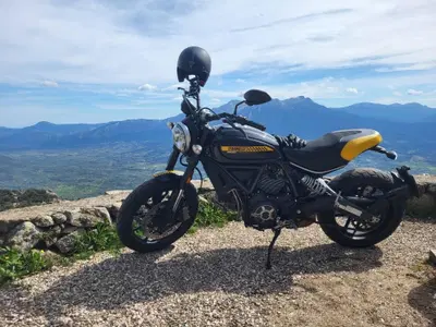 Ducati Scrambler 800 Full Throttle (2017 - 21) usata