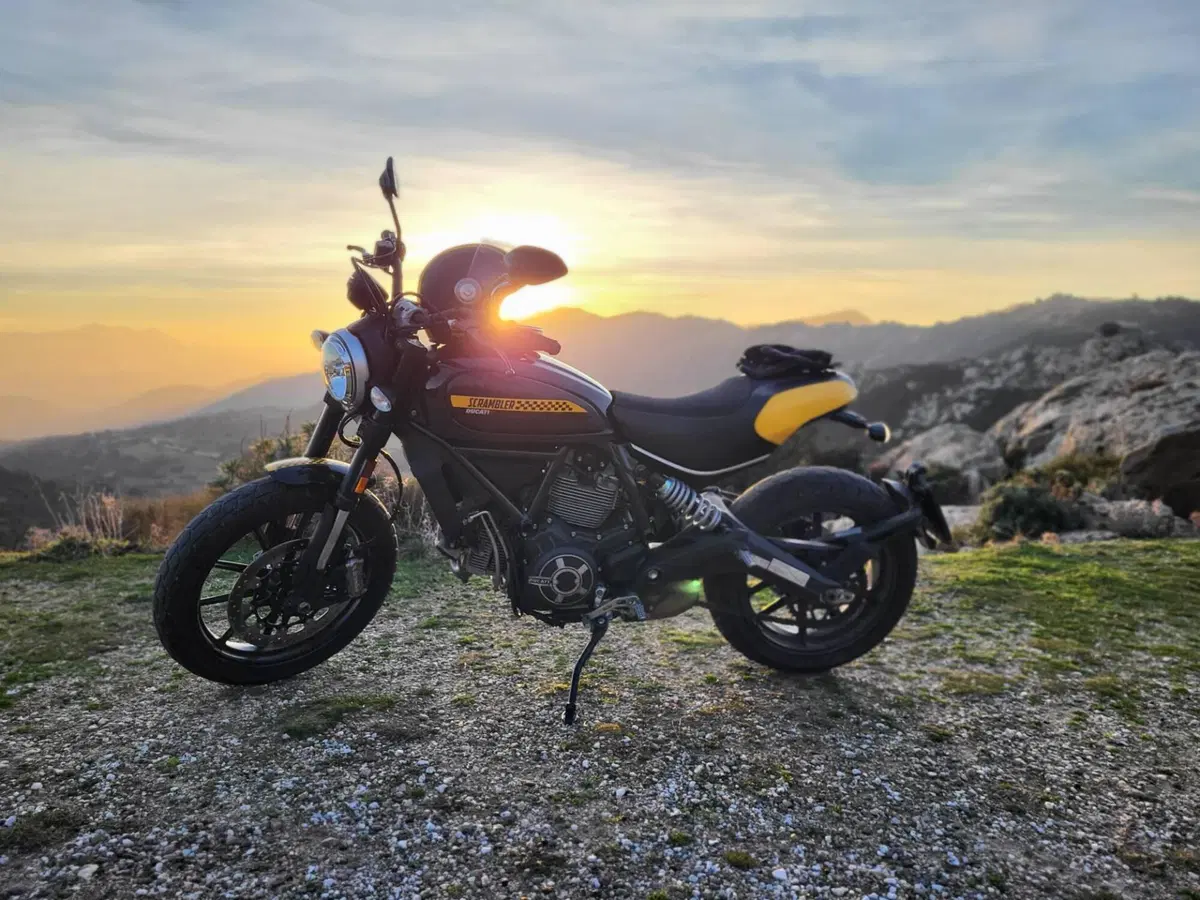 Ducati Scrambler 800 Full Throttle (2017 - 21) (2)