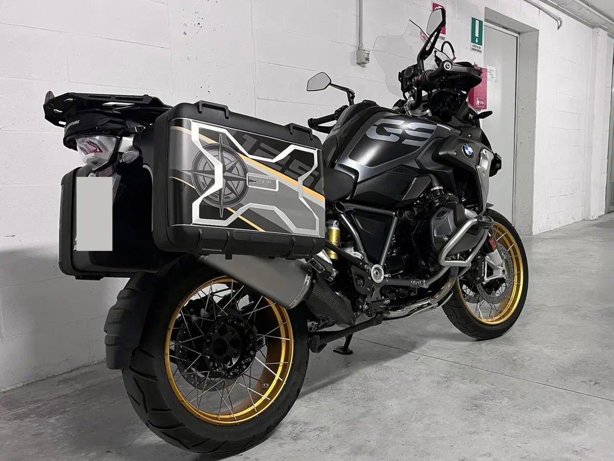 Bmw R 1250 GS (2021 - 24) (2)