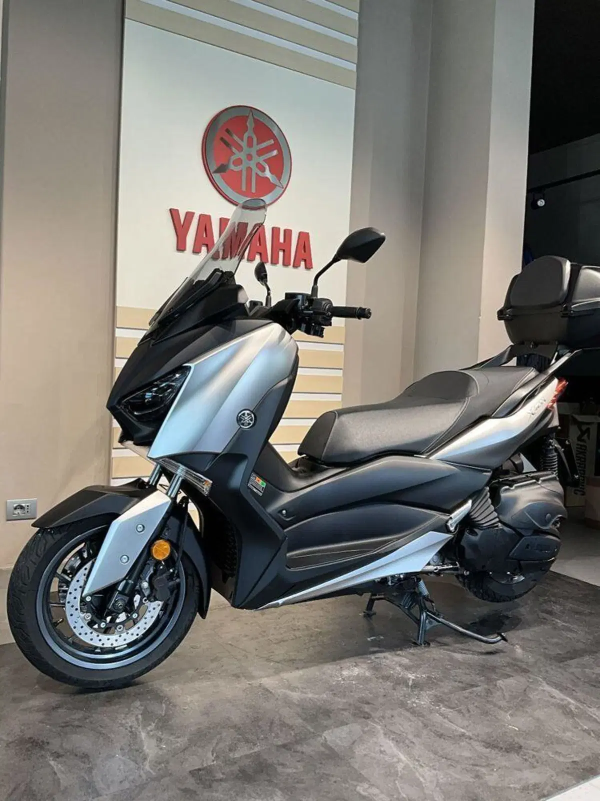 Yamaha X-Max 400 ABS (2017 - 20) (4)