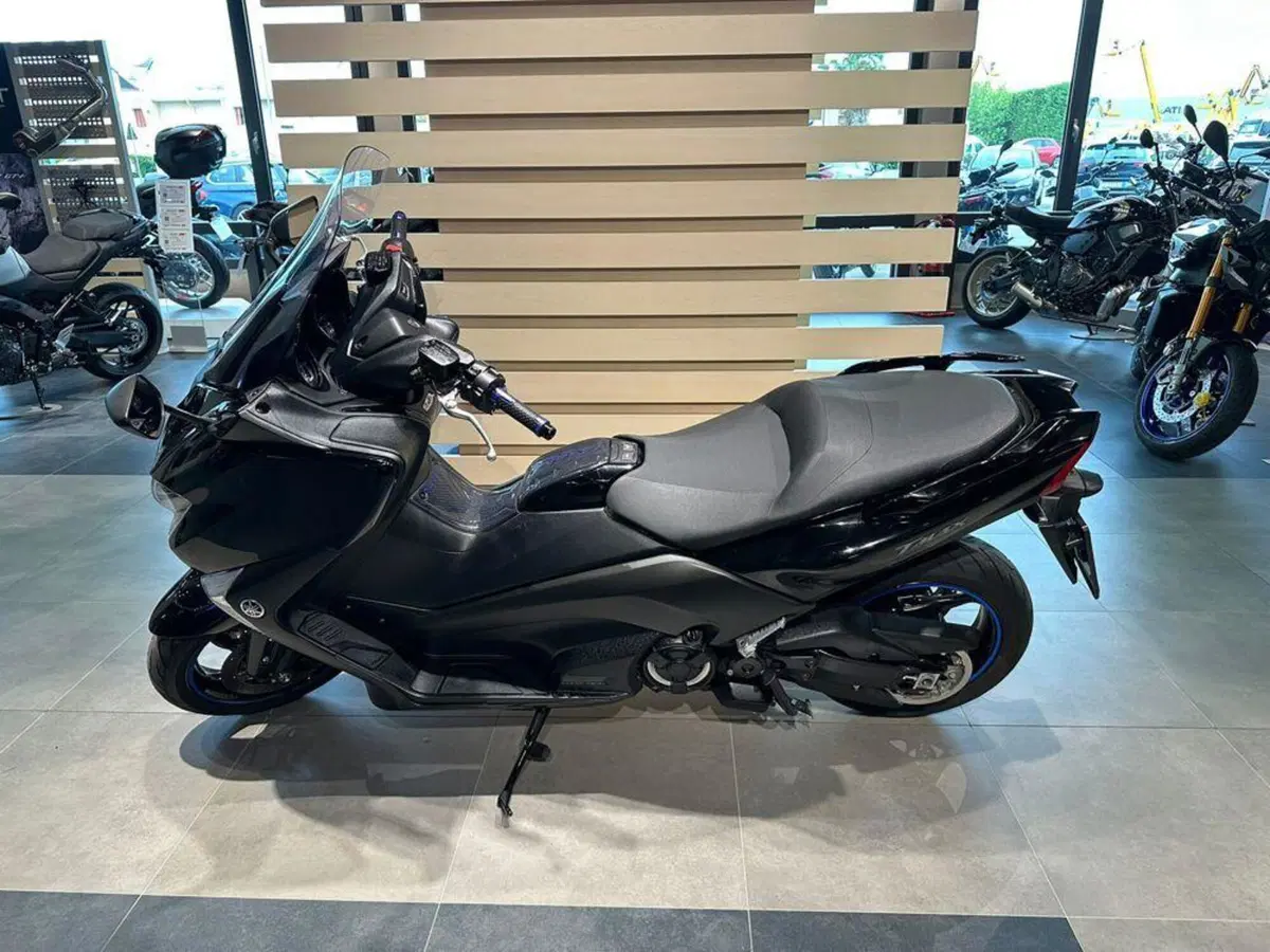 Yamaha T-Max 530 (2017 - 19) (5)