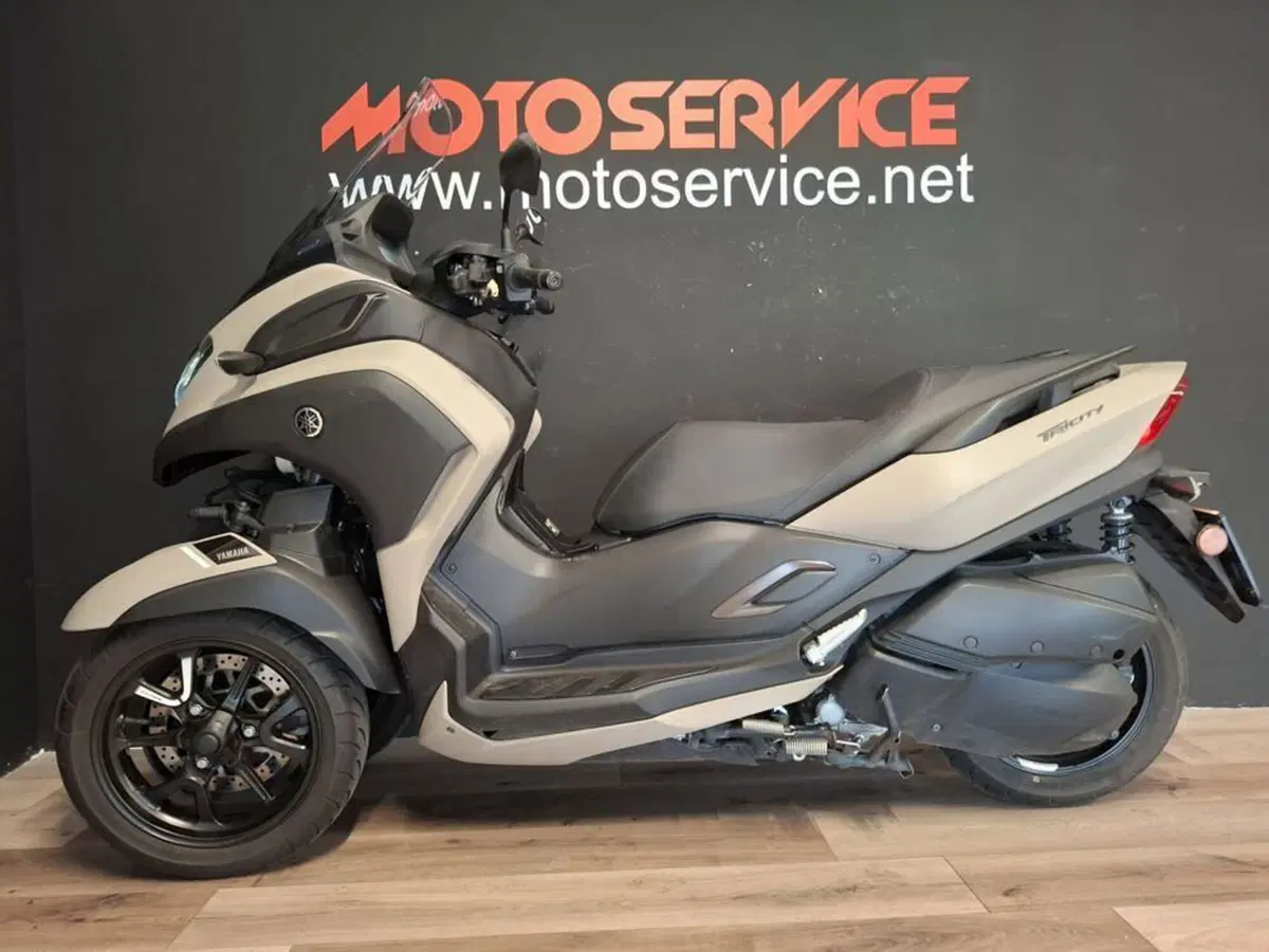 Yamaha Tricity 300 (2021 - 24)