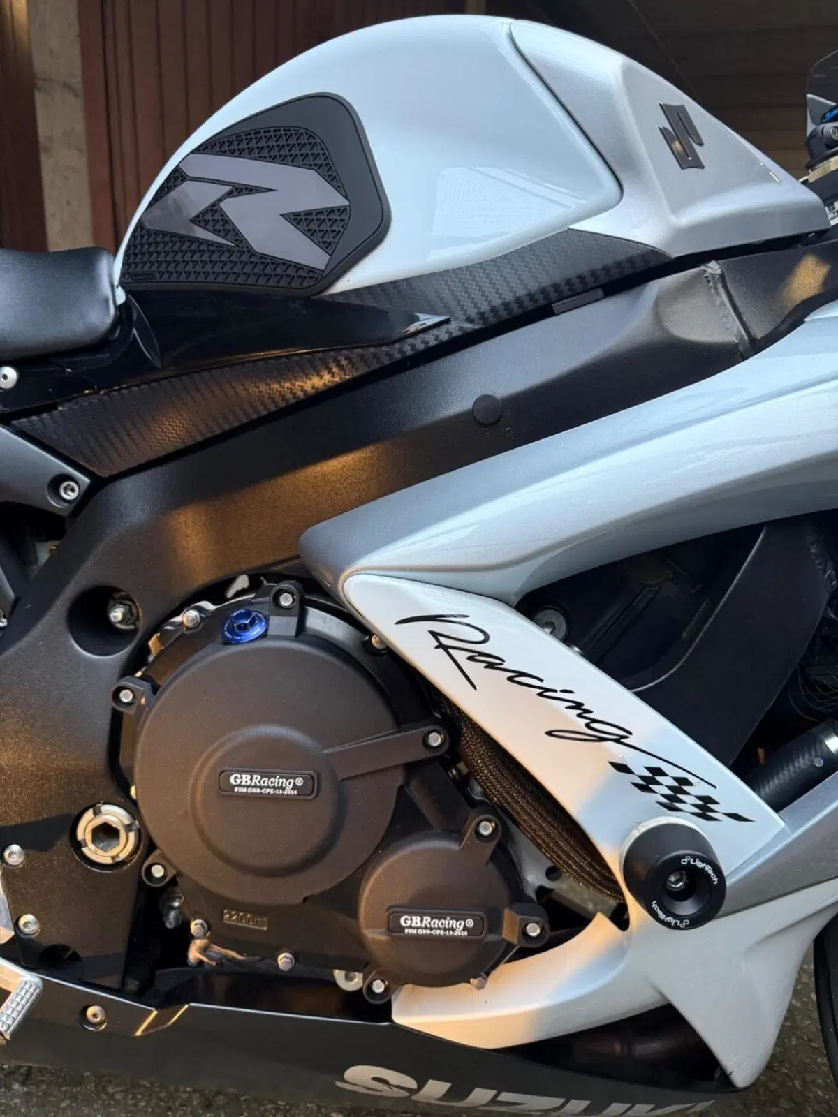 Suzuki GSR 600 (2006 - 11) (6)
