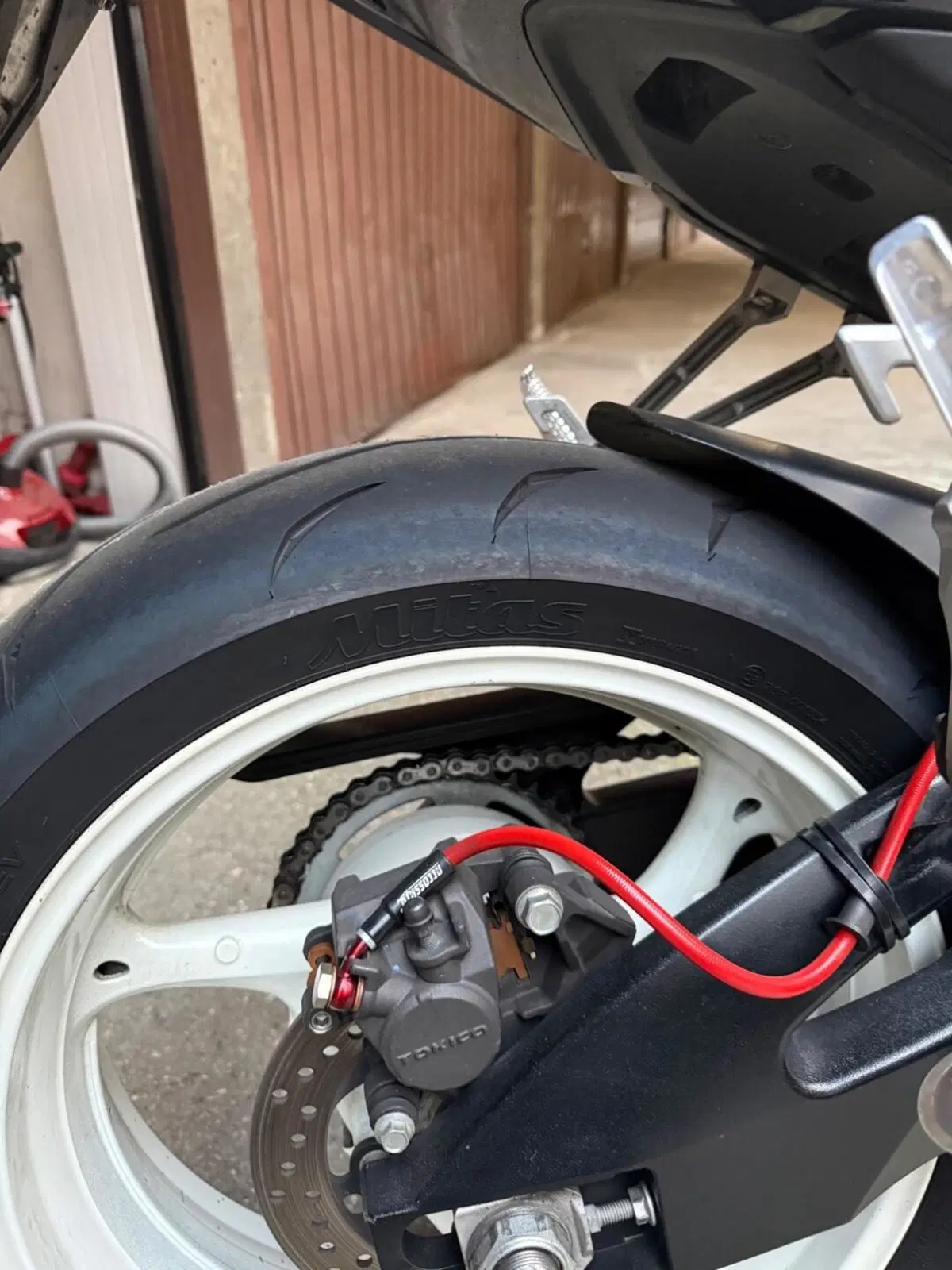 Suzuki GSR 600 (2006 - 11) (8)