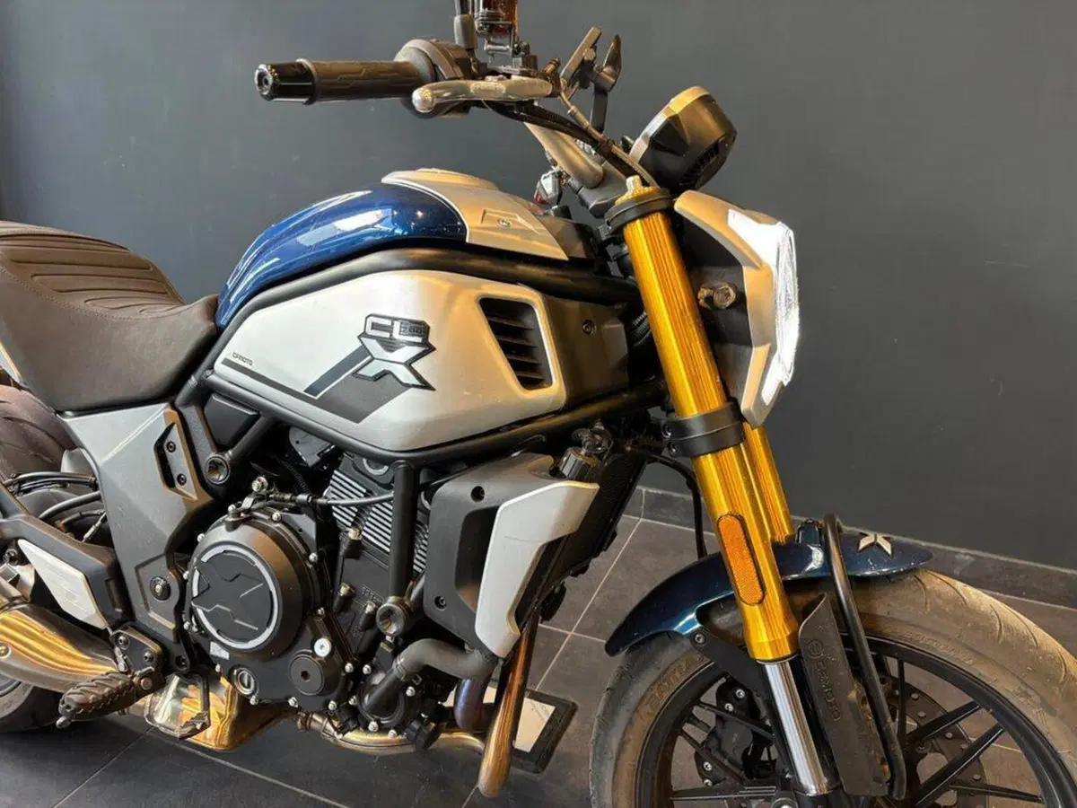 CFMOTO 700CL-X Heritage (2021 - 26) (7)