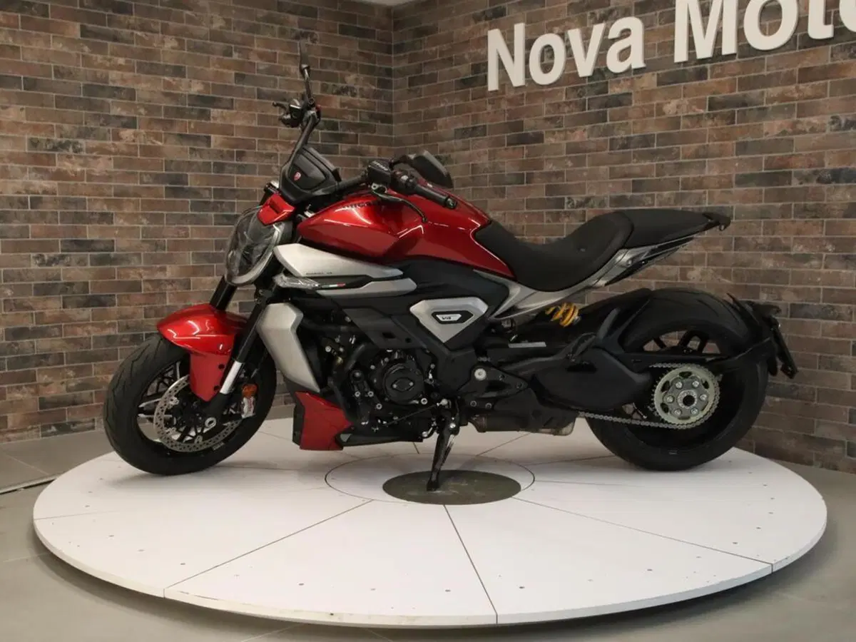 Ducati XDiavel V4 (2025 - 26) (2)
